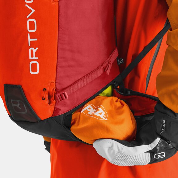 ボルカニック 　volcanic 　リバイズド Ortovox Ravine 28